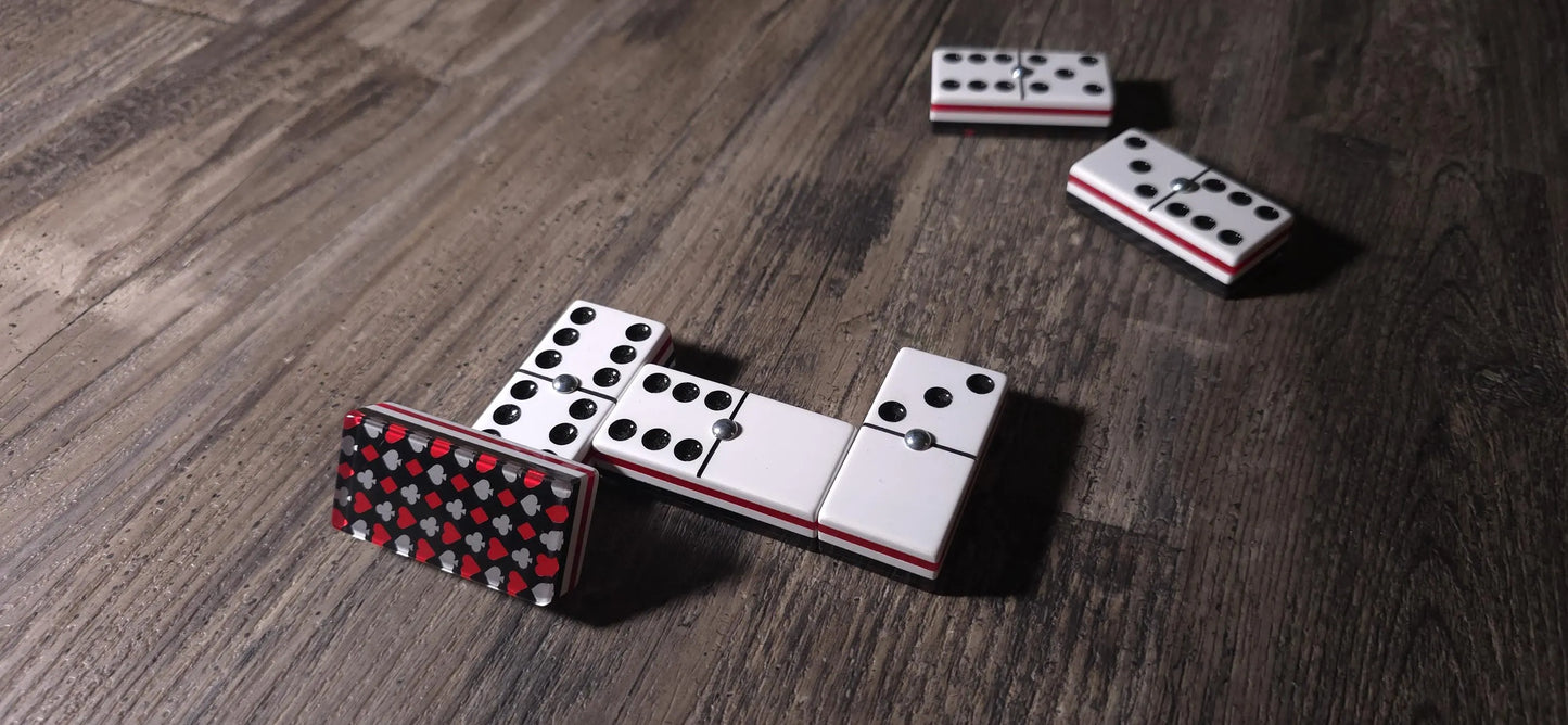 Poker Red Deluxe Domino Jumbo size
