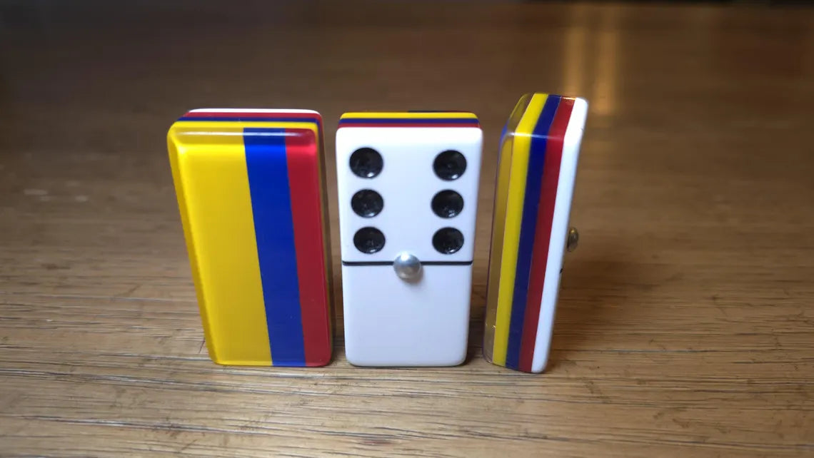 Colombia Dominoes Jumbo size