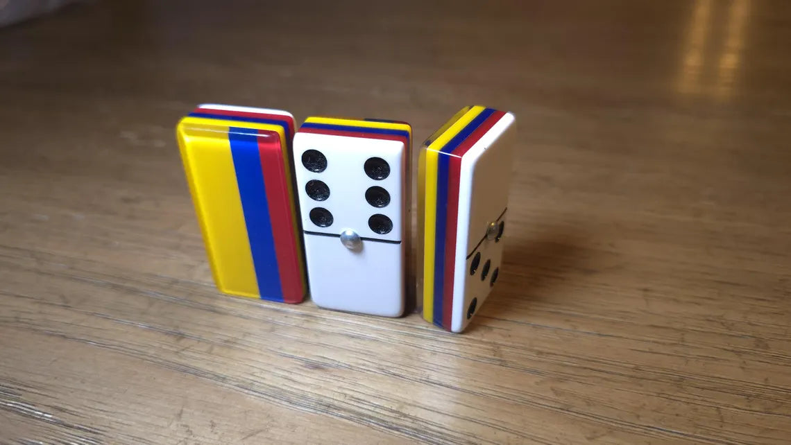 Colombia Dominoes Jumbo size