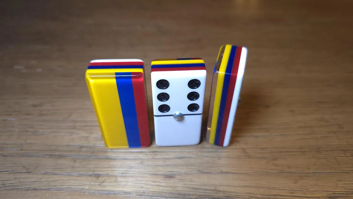 Colombia Dominoes Jumbo size