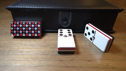 Deluxe Poker Red Domino Jumbo Size