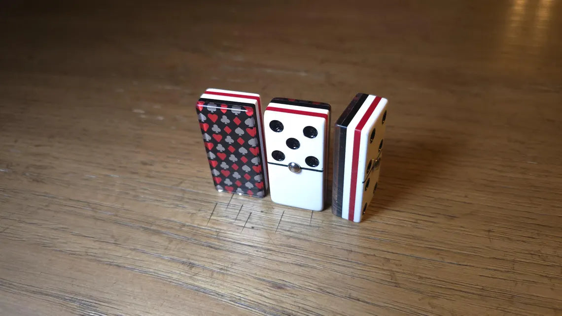 Deluxe Poker Red Domino Jumbo Size