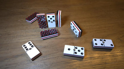 Deluxe Poker Red Domino Jumbo Size